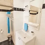 Апартаменти Lovelystay - Cosy Bairro Alto Duplex Лісабон