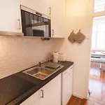 Lovelystay - Cosy Bairro Alto Duplex Лісабон